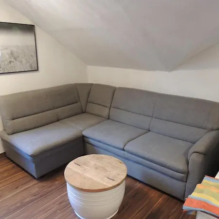 Anna Apartment *
